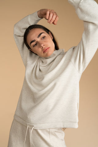 PULL SWEAT DROIT AVEC COL MONTANT BÉNITIER BETSY - Betsy Sweat