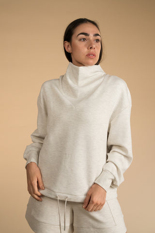 PULL SWEAT DROIT AVEC COL MONTANT BÉNITIER BETSY - Betsy Sweat